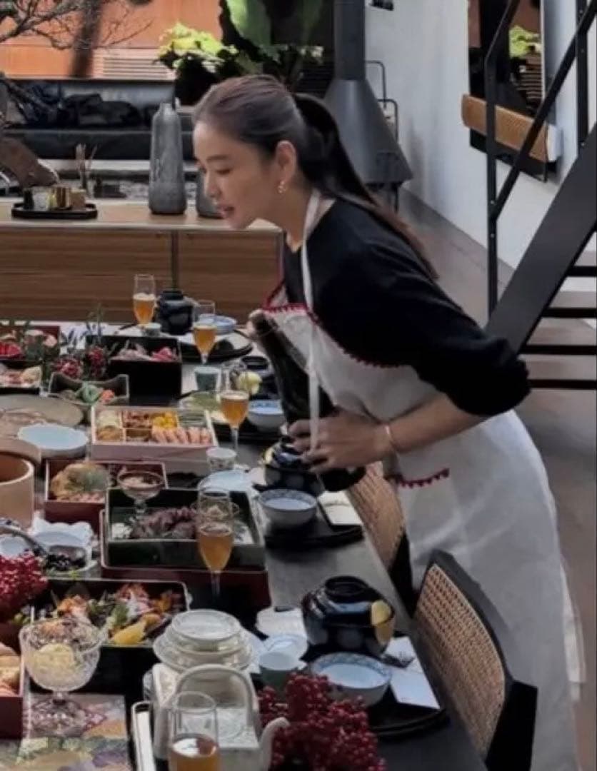 新品　TKMK ORIGINAL LINEN APRON / WHITE×RED