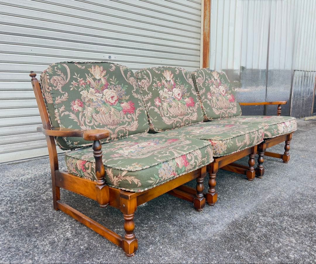 オールドKarimoku家具3コロニアルシリーズ カリモクソファ値下げ！