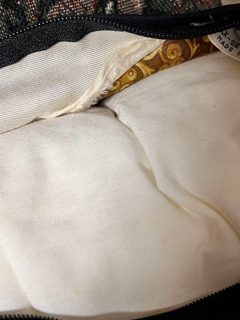 ☆超美品☆フェラガモ☆美しいスカーフ柄☆タイガー☆トラ☆シルク☆クッション☆