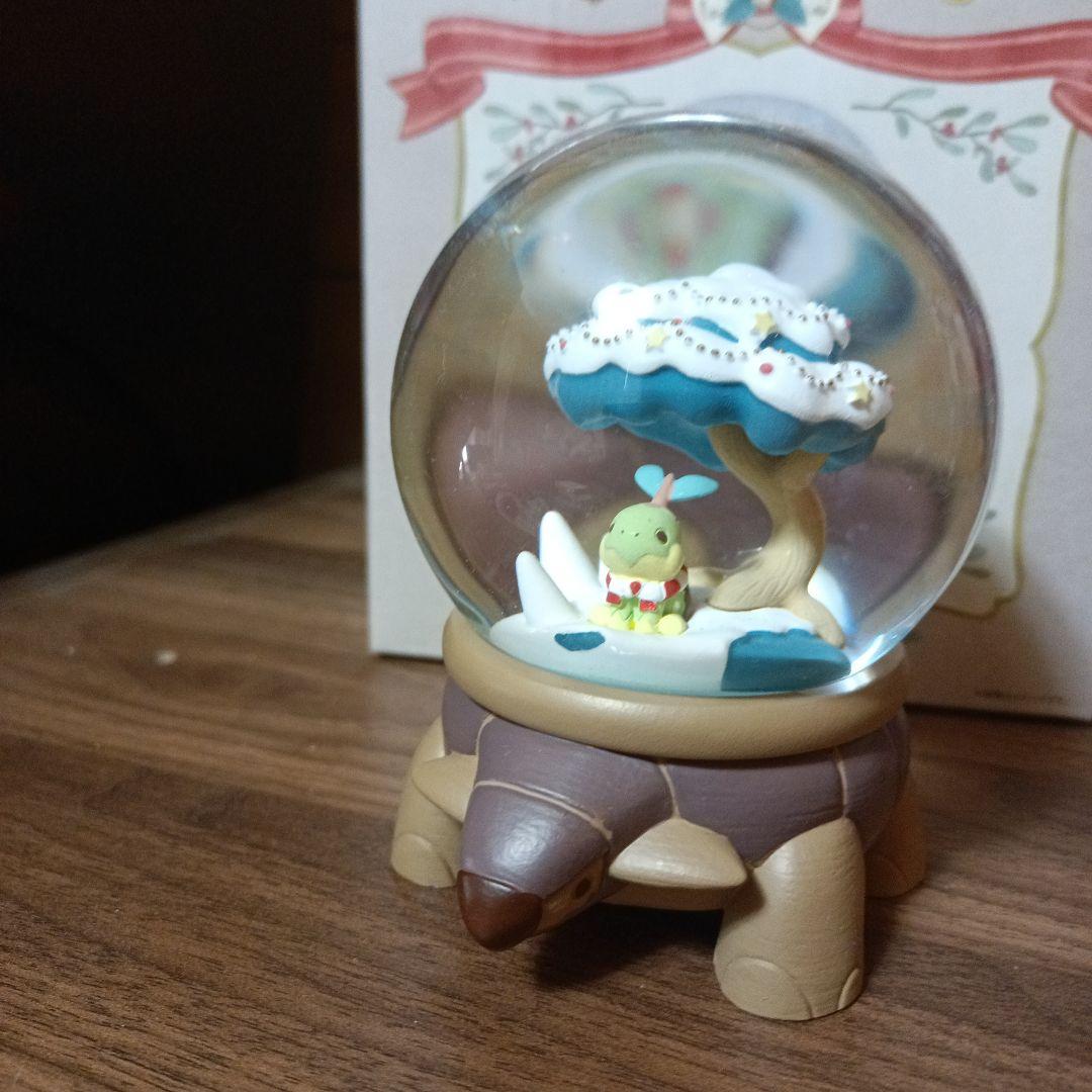スノードーム Pokémon Holiday Blessings - メルカリ