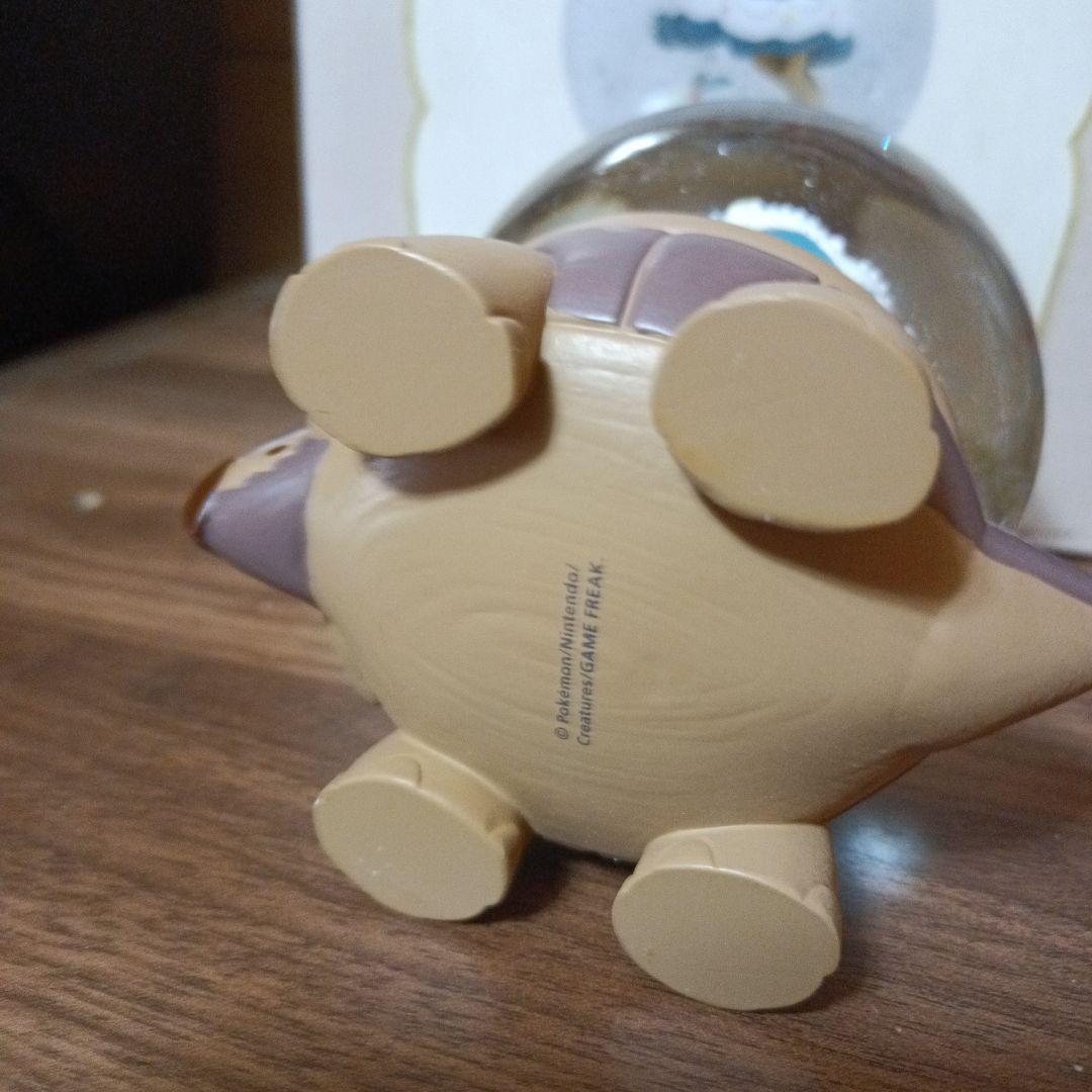 スノードーム Pokémon Holiday Blessings - メルカリ