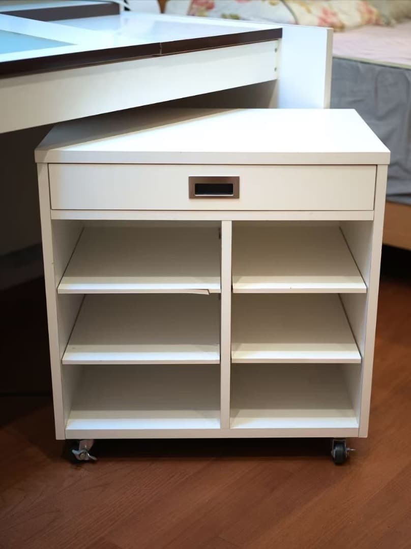 【しおたま】作画机