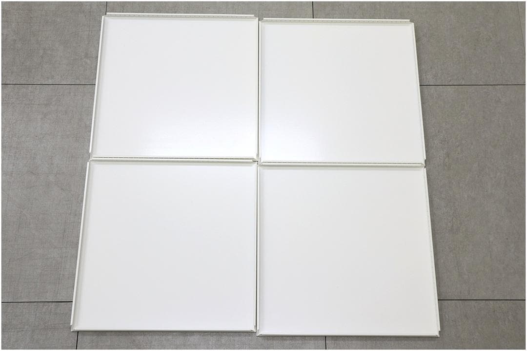 正規品 USM ハラー パネル 4枚 ピュアホワイト 33.5×33.5cm