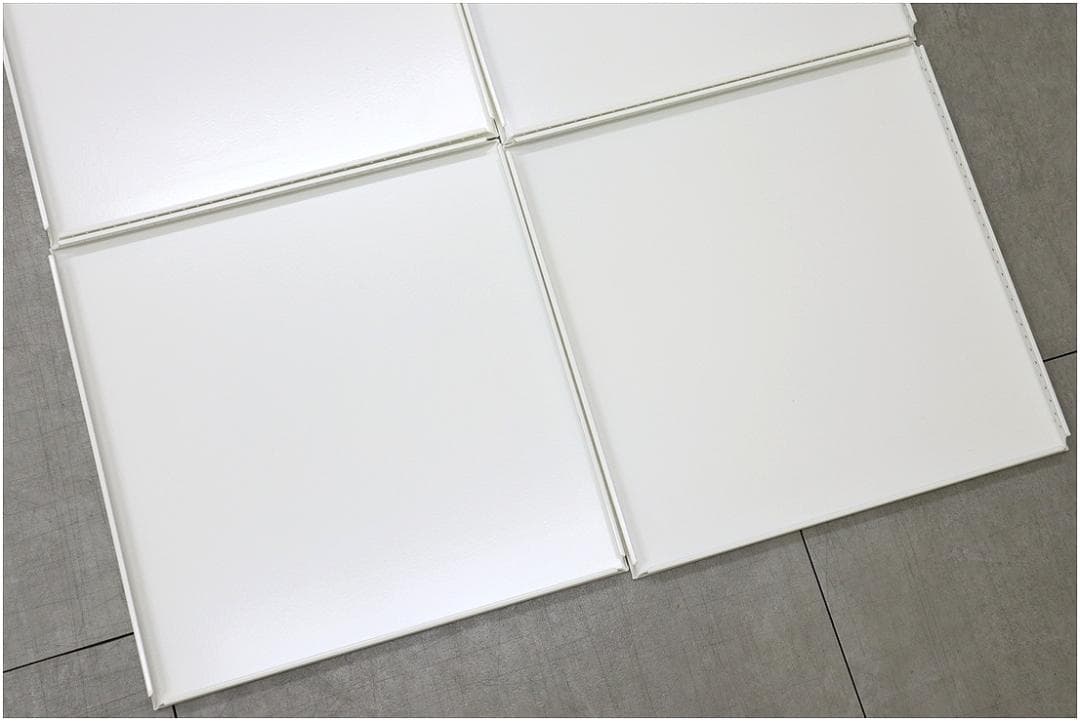 正規品 USM ハラー パネル 4枚 ピュアホワイト 33.5×33.5cm