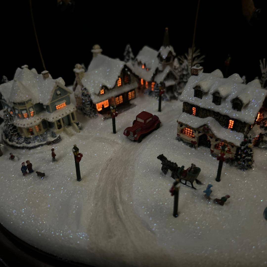 ★トーマスキンケード クリスマス サンタ＆トナカイ オルゴール ライトアップ