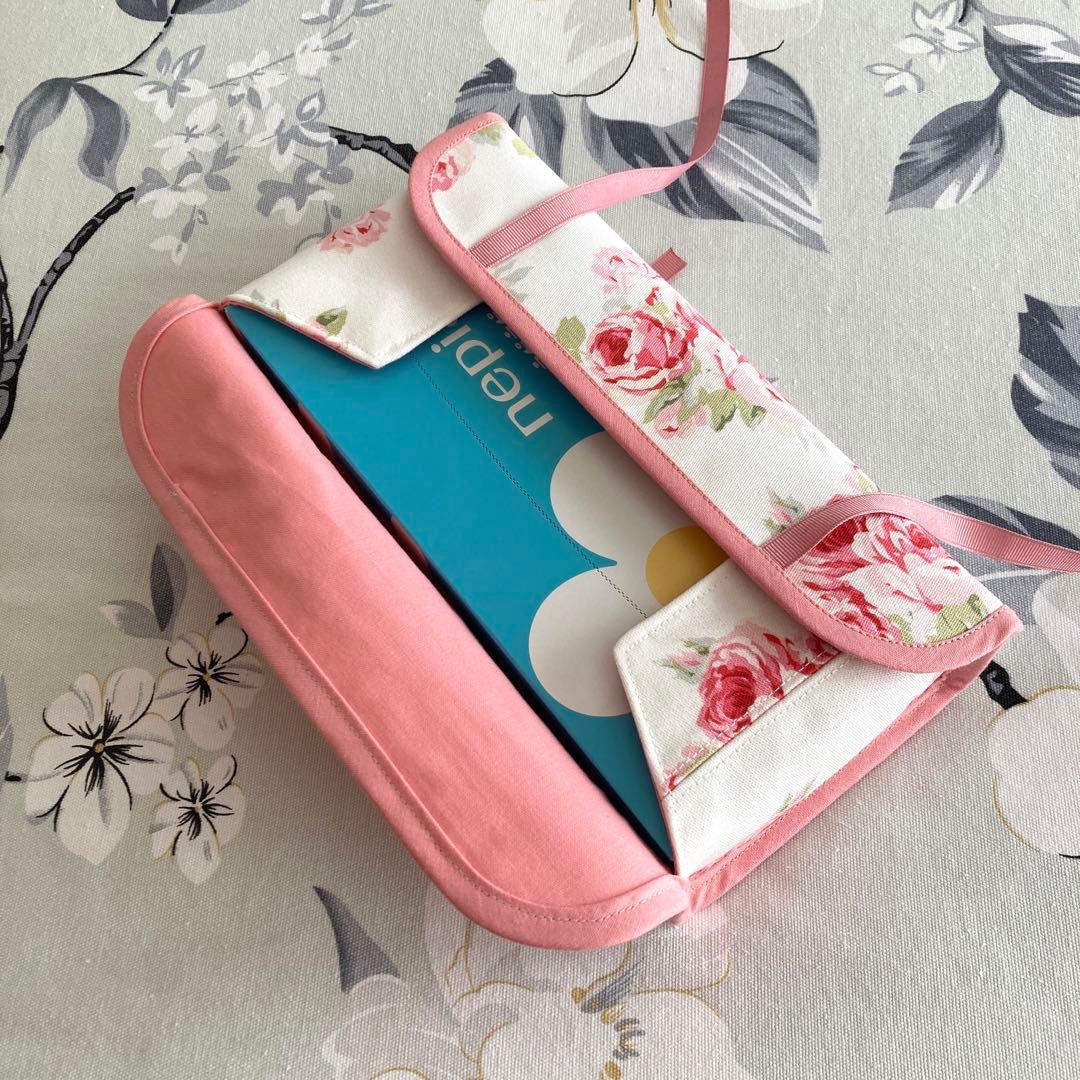 ローラアシュレイ　ティッシュケース①