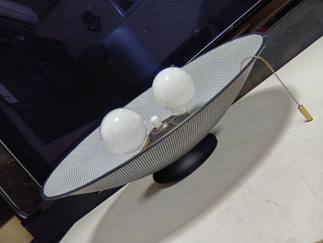 レア　廃盤　1980's　スペースエイジ　ポストモダン　パンチングメタル　ライト