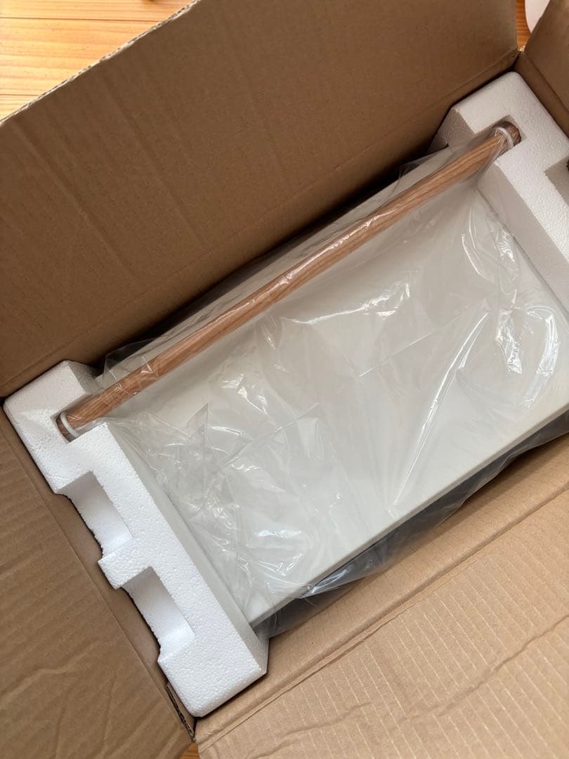 tosca ホワイト ブレッドケース 木製ハンドル付き