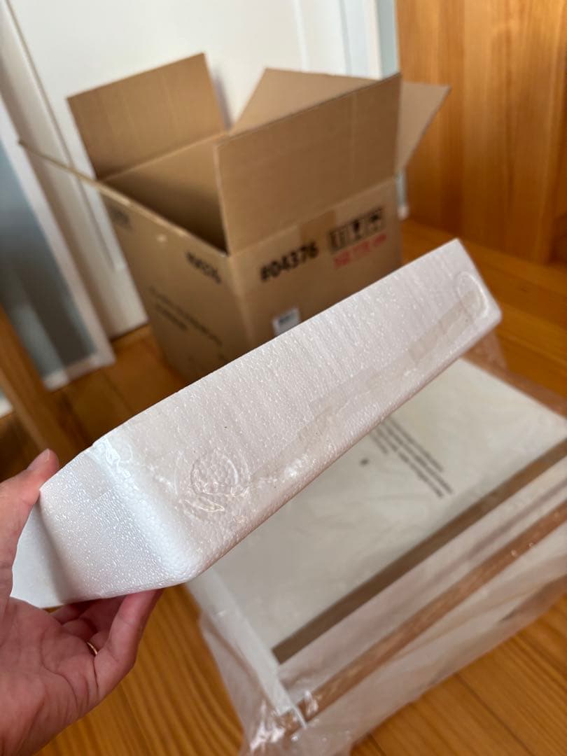 tosca ホワイト ブレッドケース 木製ハンドル付き