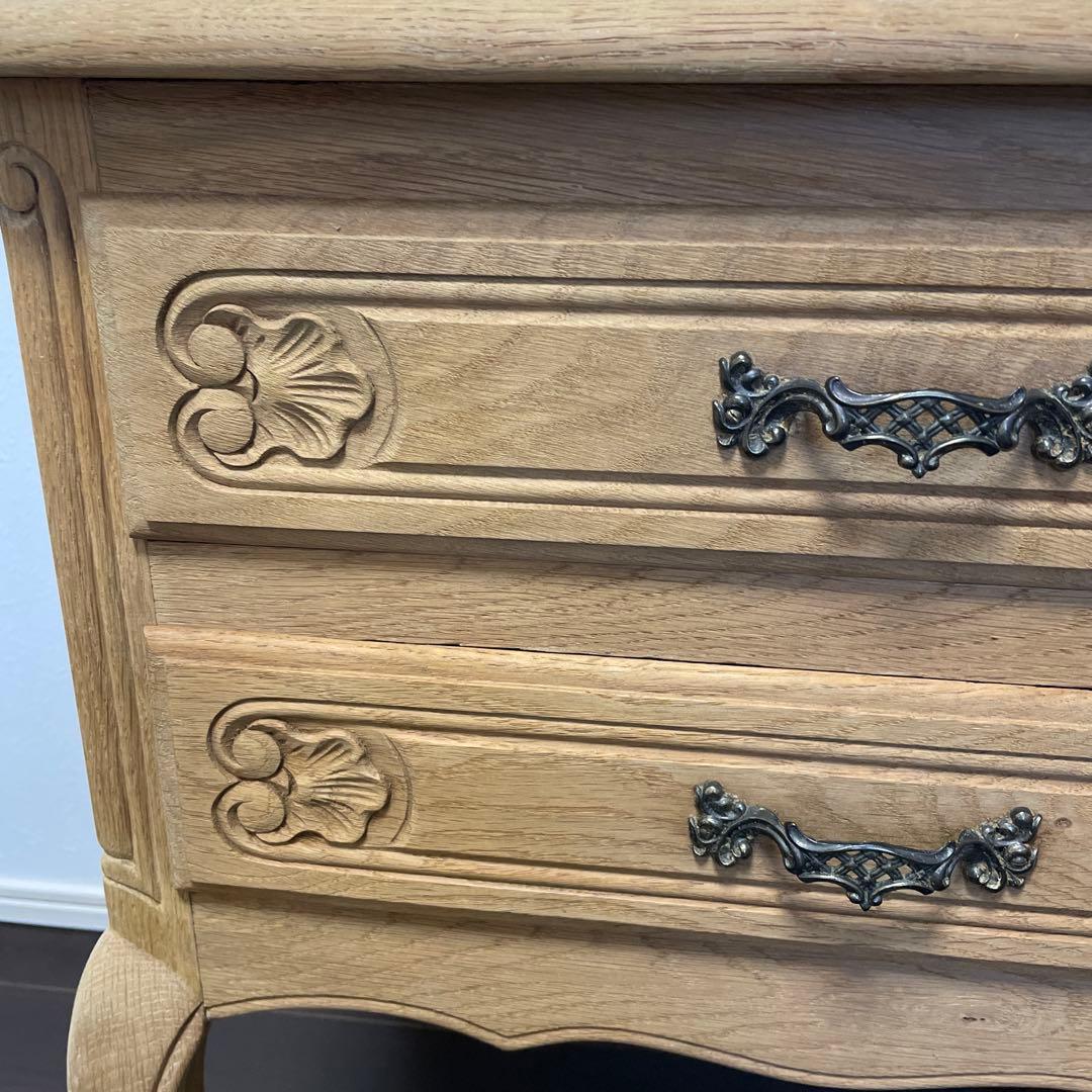 アンティーク　ビンテージ ベッドサイドテーブル サイドテーブル　猫脚　剥離