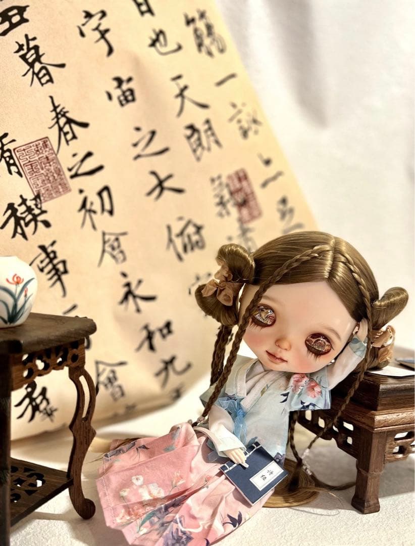 カスタムブライス 海外作家様 微笑み 優しい かわいい 人形 小さなお目目