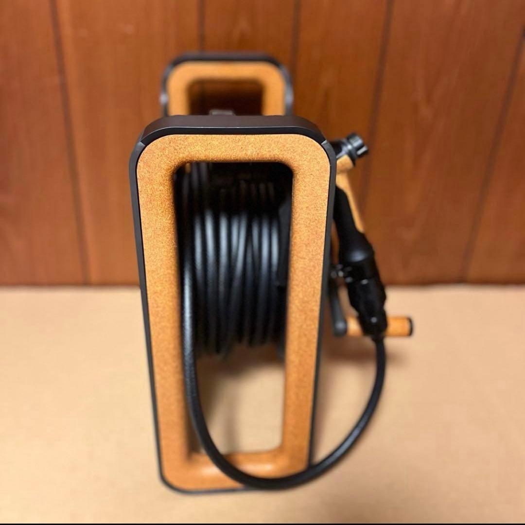 ロイヤルガーデナーズクラブ】金属ガーデンリール - メルカリ