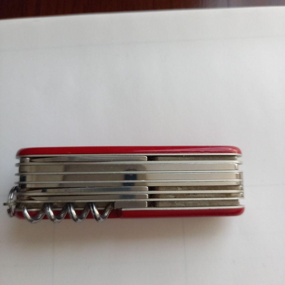 ビクトリノックス