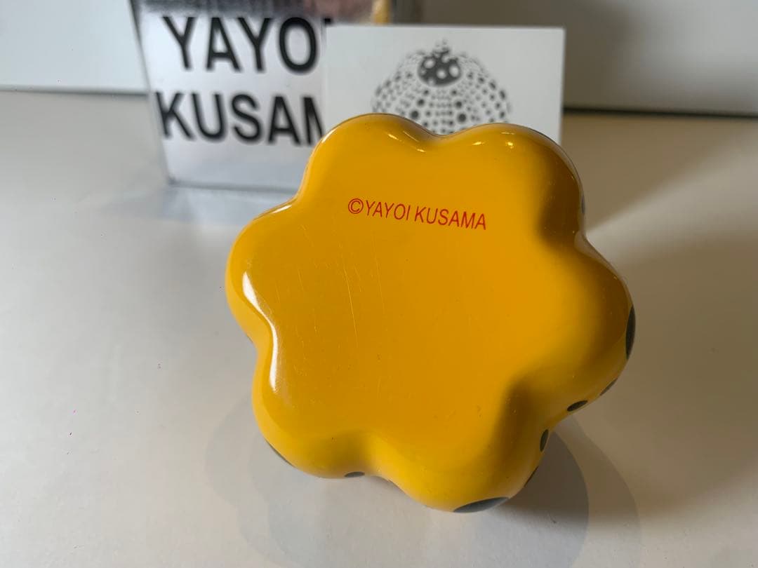 廃盤・草間彌生 かぼちゃ　パンプキン ペーパーウェイト