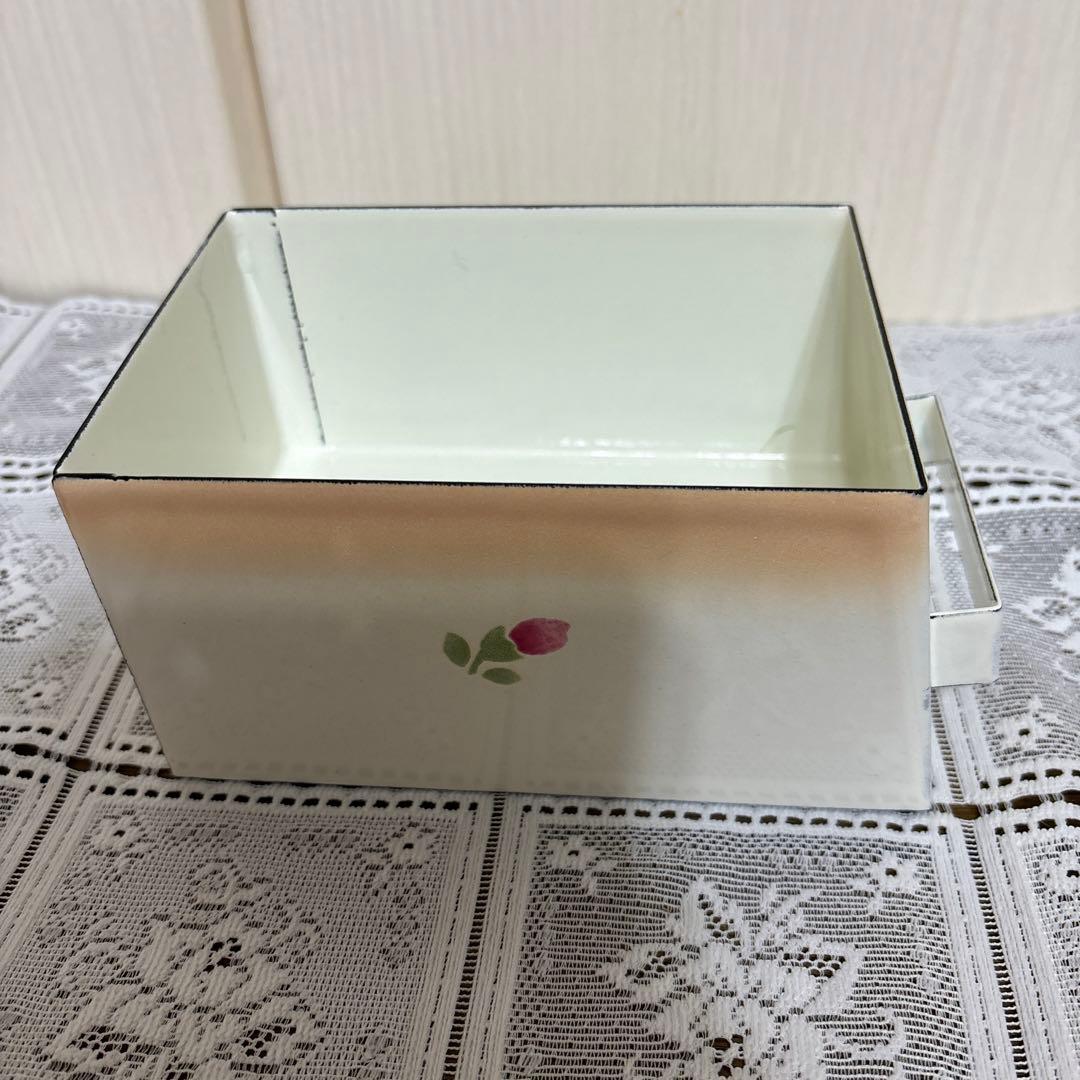 マニーローズ　ストッカー