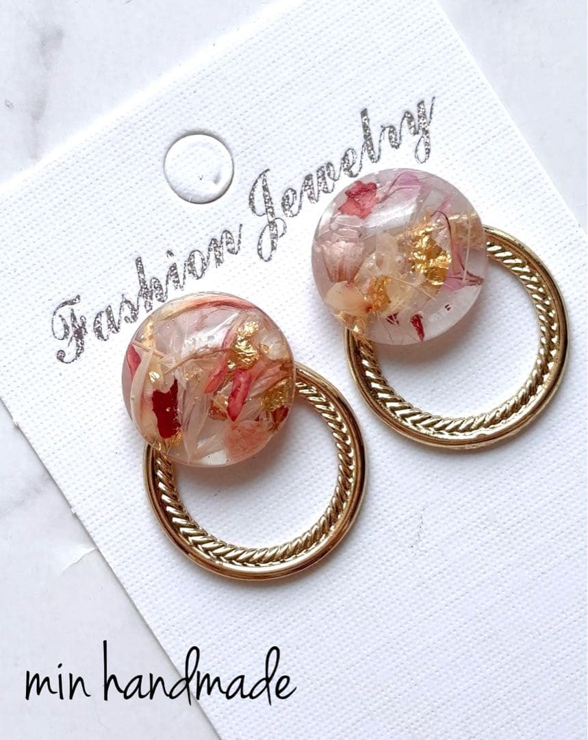 ピンク系　レジン　ピアス　ハンドメイド　イヤリング変更可