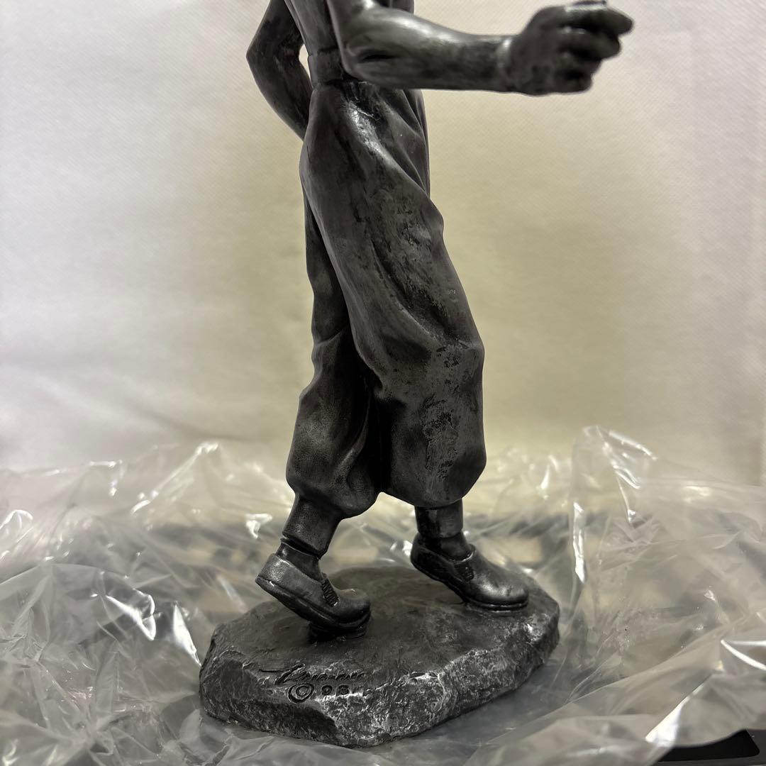 ブルース・リー　フィギュア 銅　約15cm