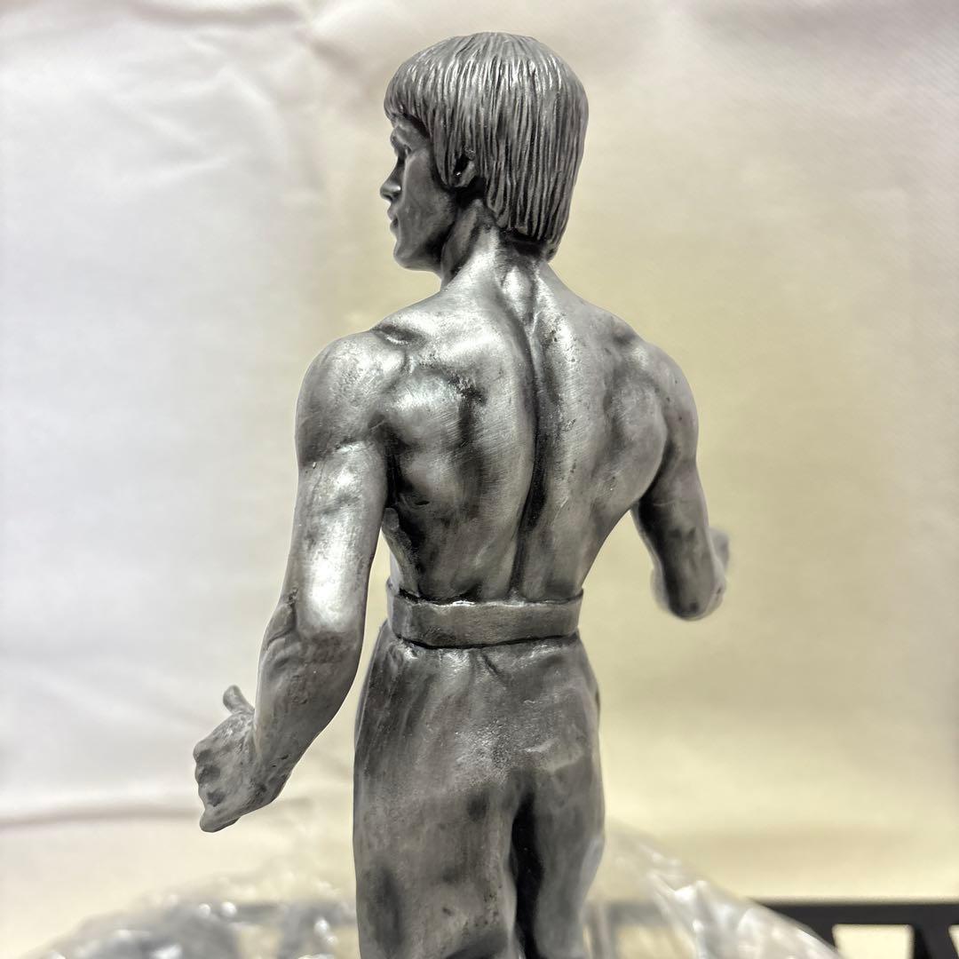 ブルース・リー　フィギュア 銅　約15cm
