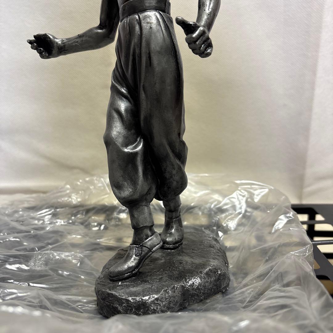 ブルース・リー　フィギュア 銅　約15cm