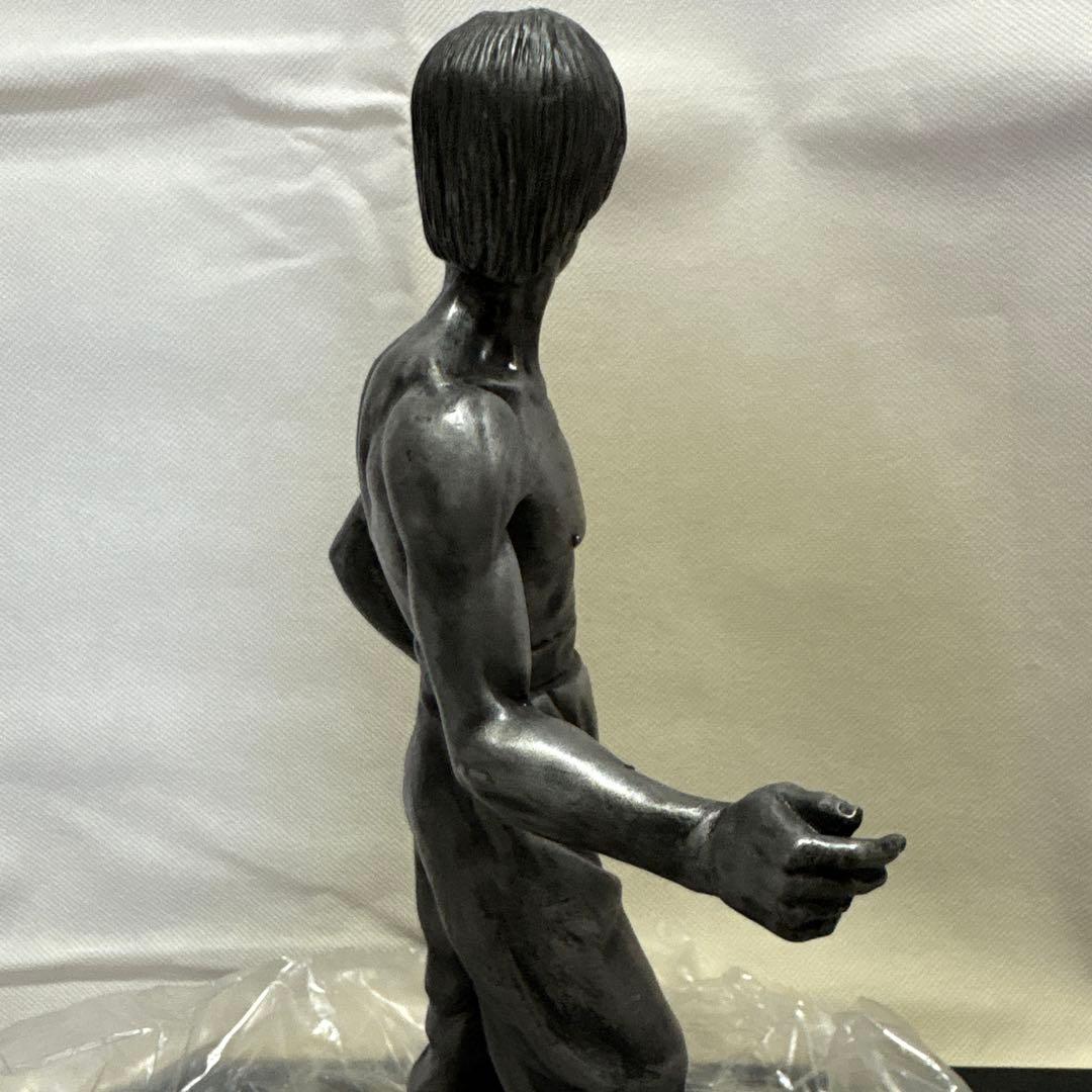 ブルース・リー　フィギュア 銅　約15cm