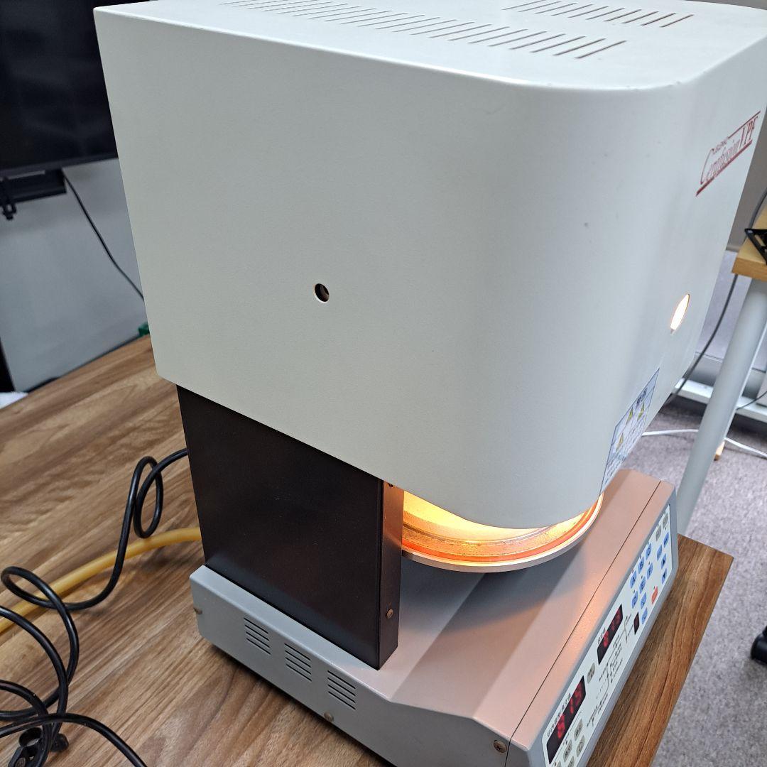 歯科技工　ポーセレンファーネス　　真空ポンプ付　取説あり