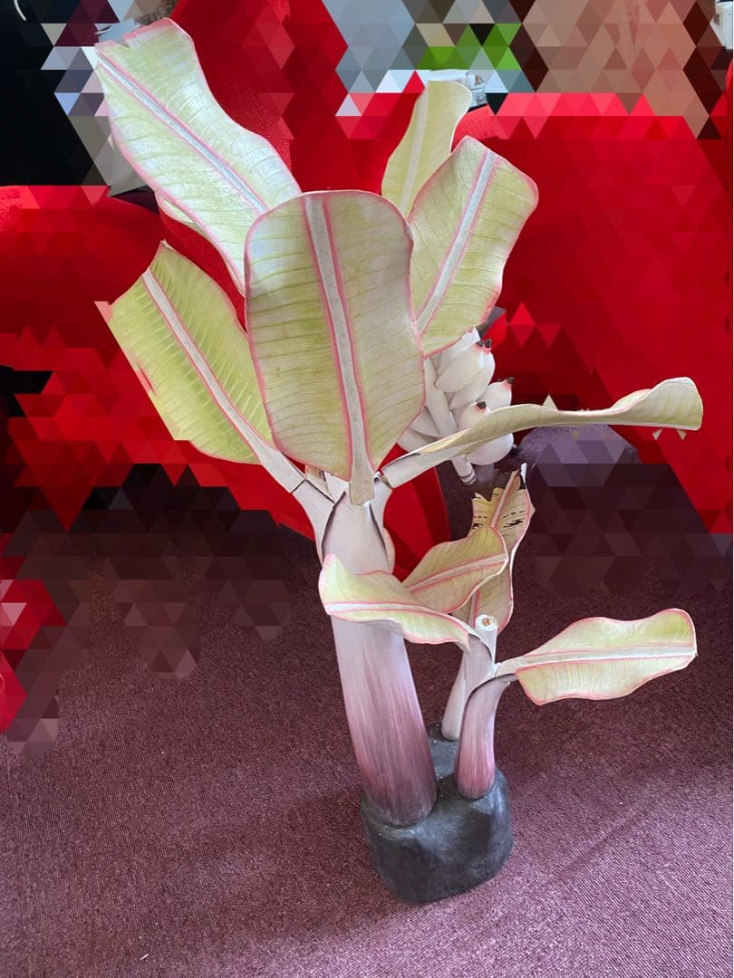 大きなバナナのオブジェ