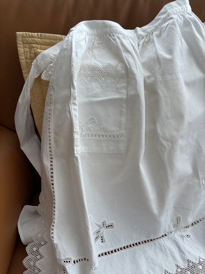 サエラ　エプロン