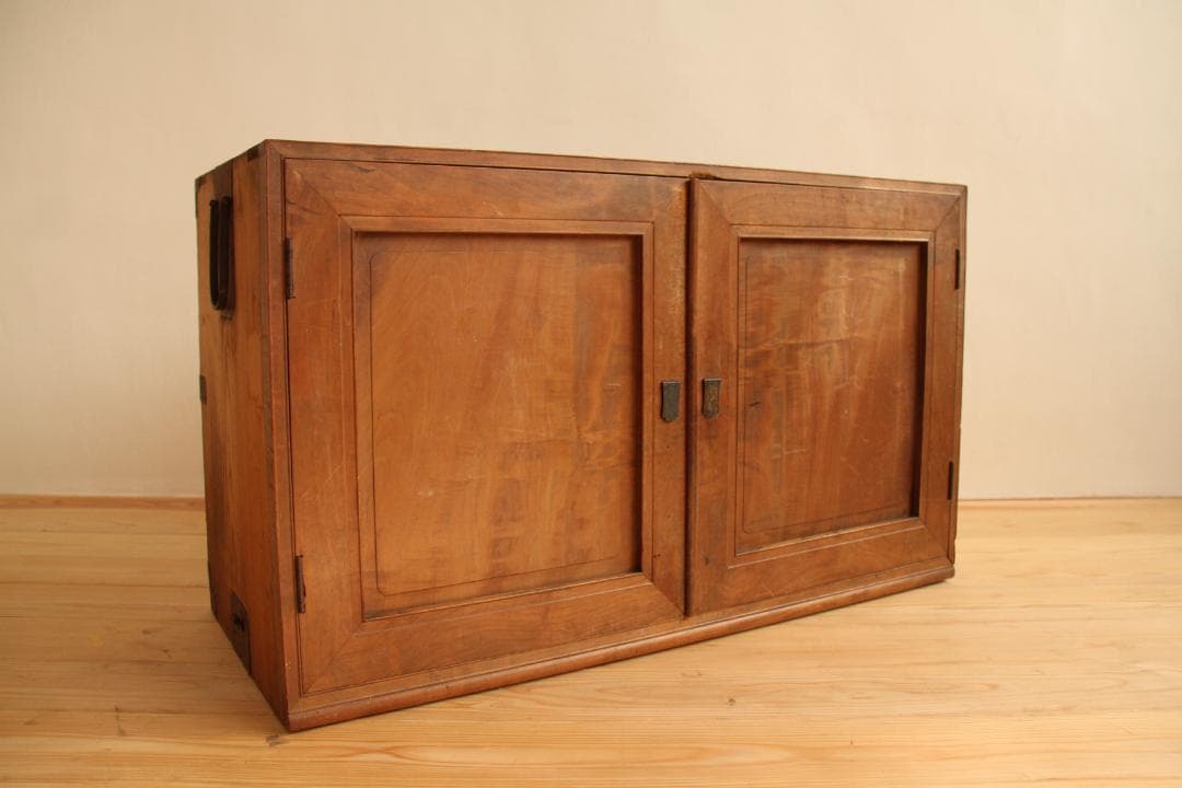 棚　引き戸　木製　収納棚　高さ54㎝　アンティーク　レトロ　古家具