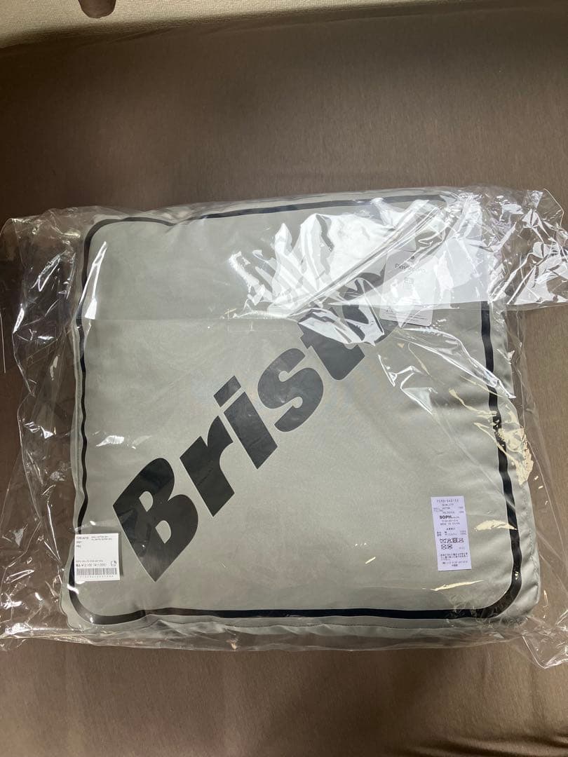 【希少】F.C.Real Bristol PS30 EMBLEM CUSHION