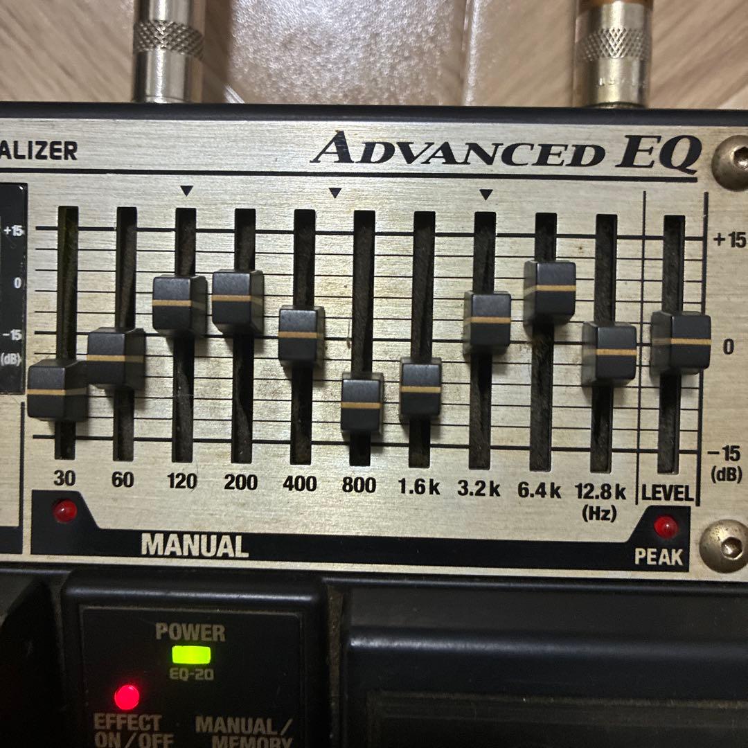 BOSS EQ-20 グラフィックイコライザーエフェクター