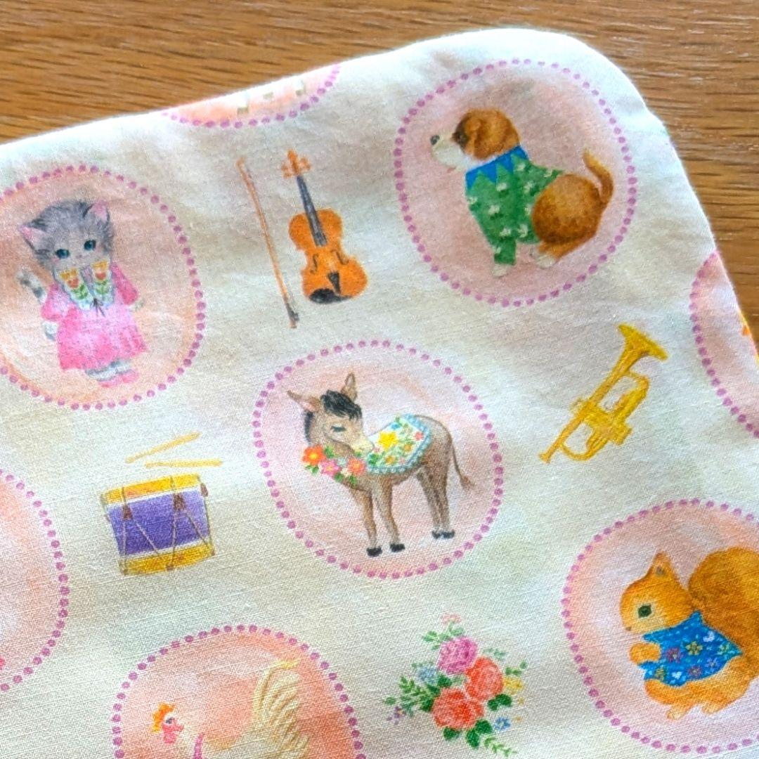 ふわふわガーゼハンカチ⭐️ユキエモン☆ボンボンジャーニー＆クック