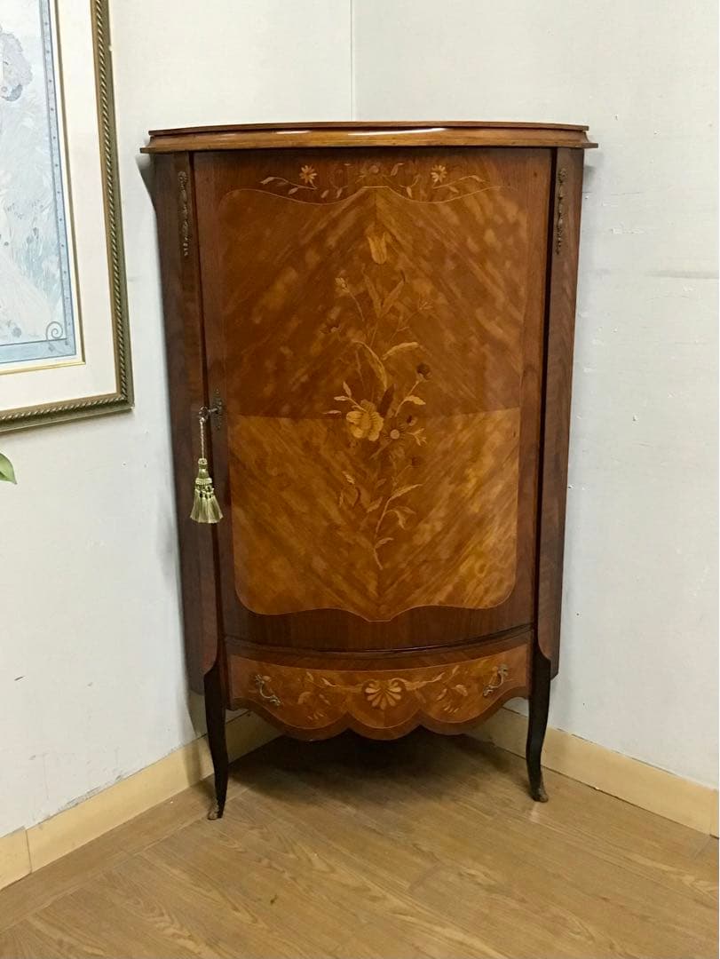 管378☆イタリア製☆象嵌細工☆コーナーキャビネット