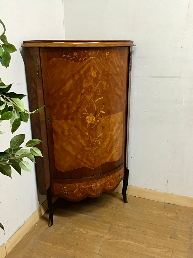 管378☆イタリア製☆象嵌細工☆コーナーキャビネット