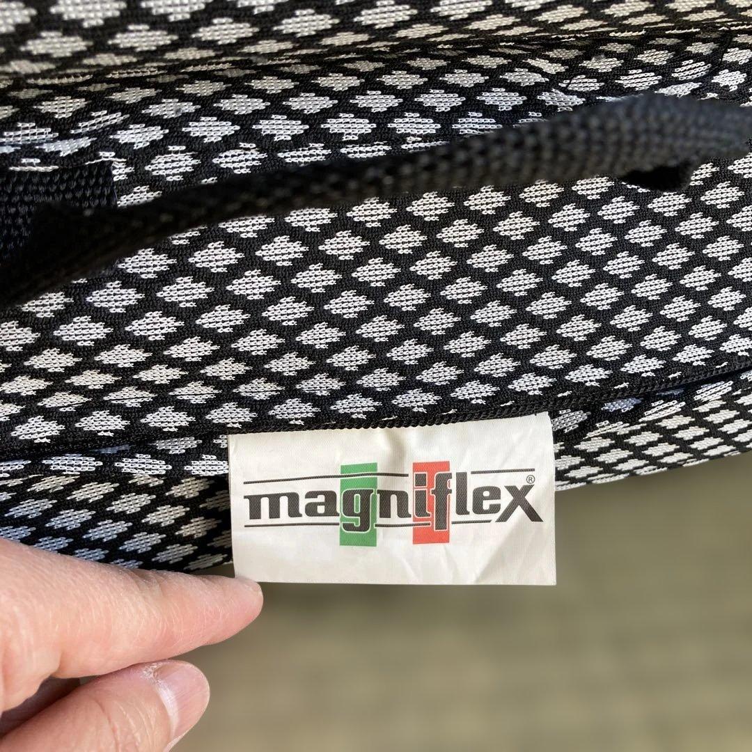 【マニフレックス】三つ折りマットレス　　ウイング セミダブル　旧モデル　ブラック