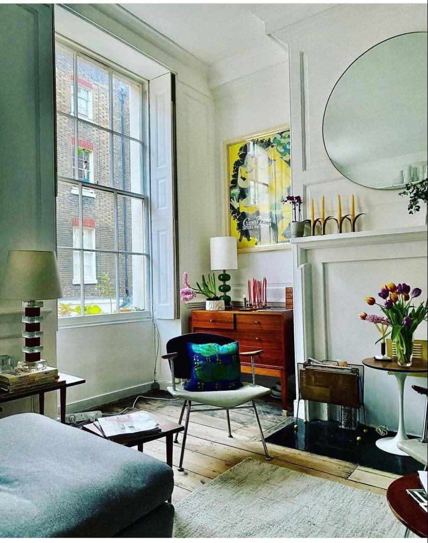 ビヨンヴィンブラッド　大型ゴールド額ビンテージシルエットピンク少女横顔額装！