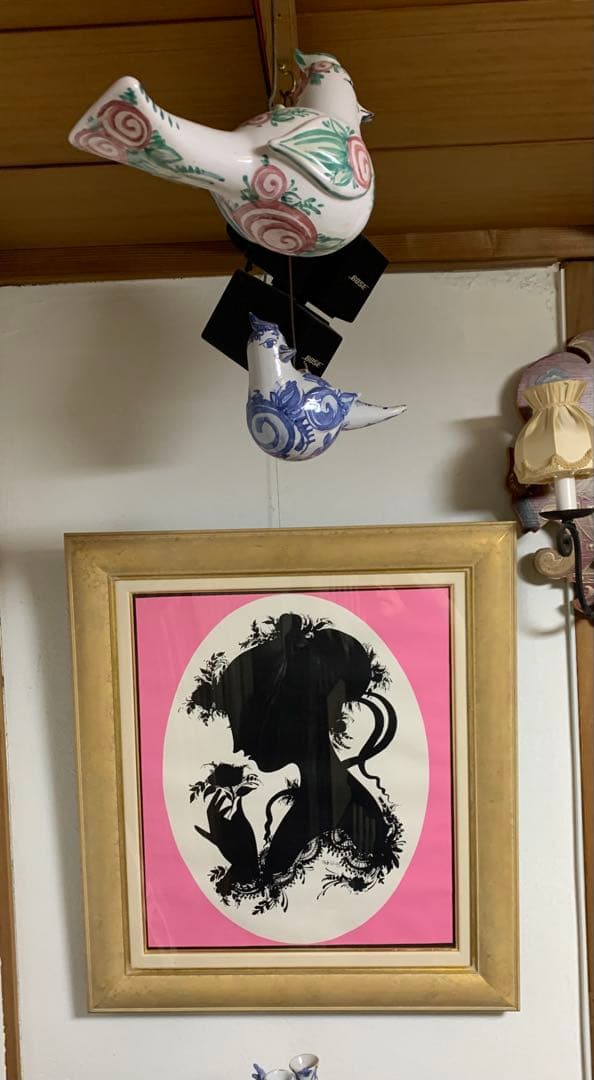 ビヨンヴィンブラッド　大型ゴールド額ビンテージシルエットピンク少女横顔額装！