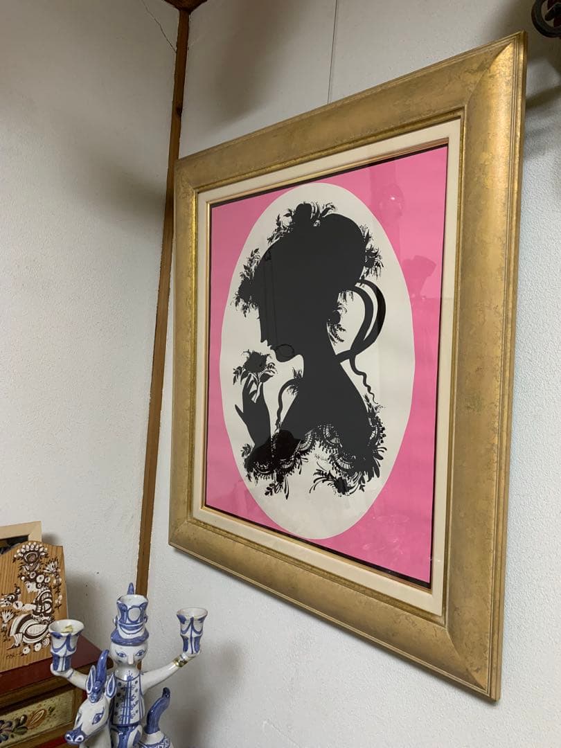 ビヨンヴィンブラッド　大型ゴールド額ビンテージシルエットピンク少女横顔額装！