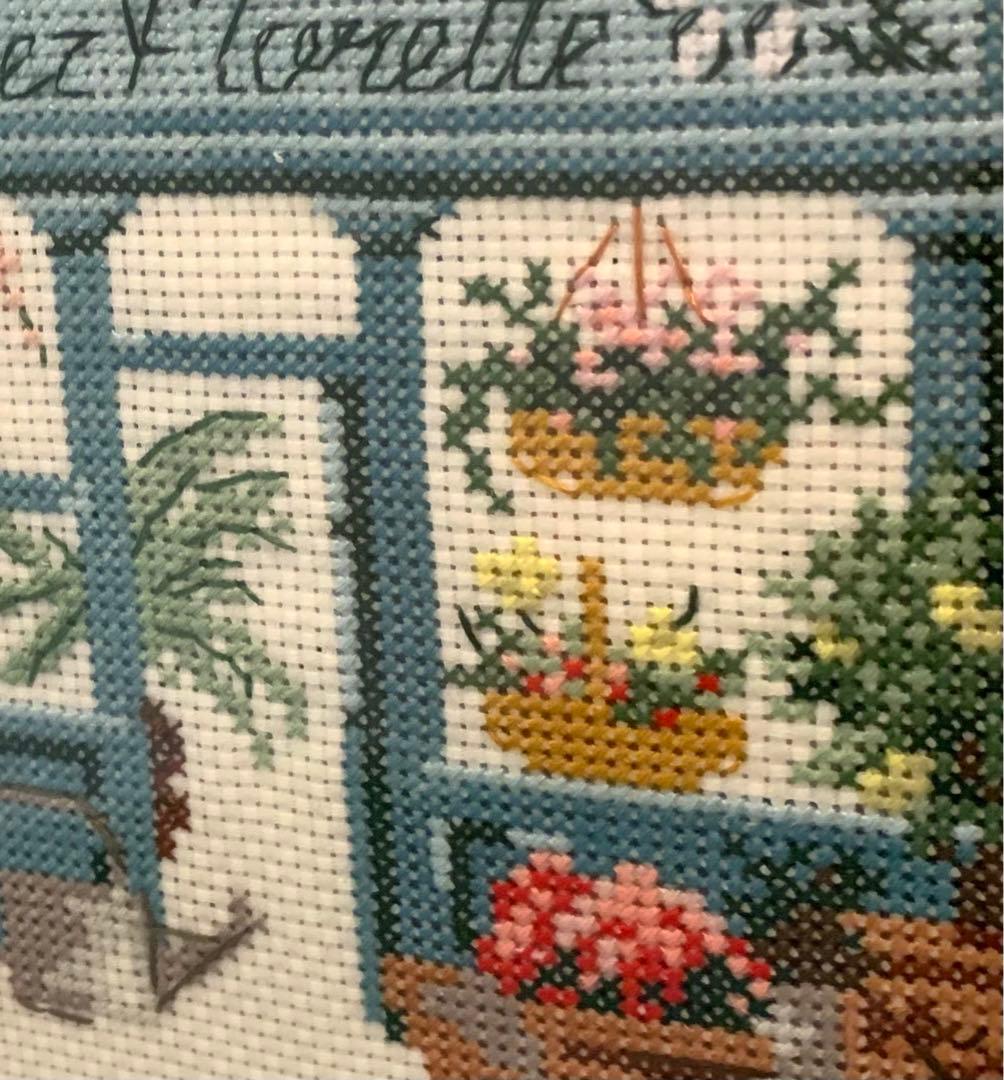 ハンドメイド クロスステッチ完成品 パリ ヴェロニクアンジャンジェ お