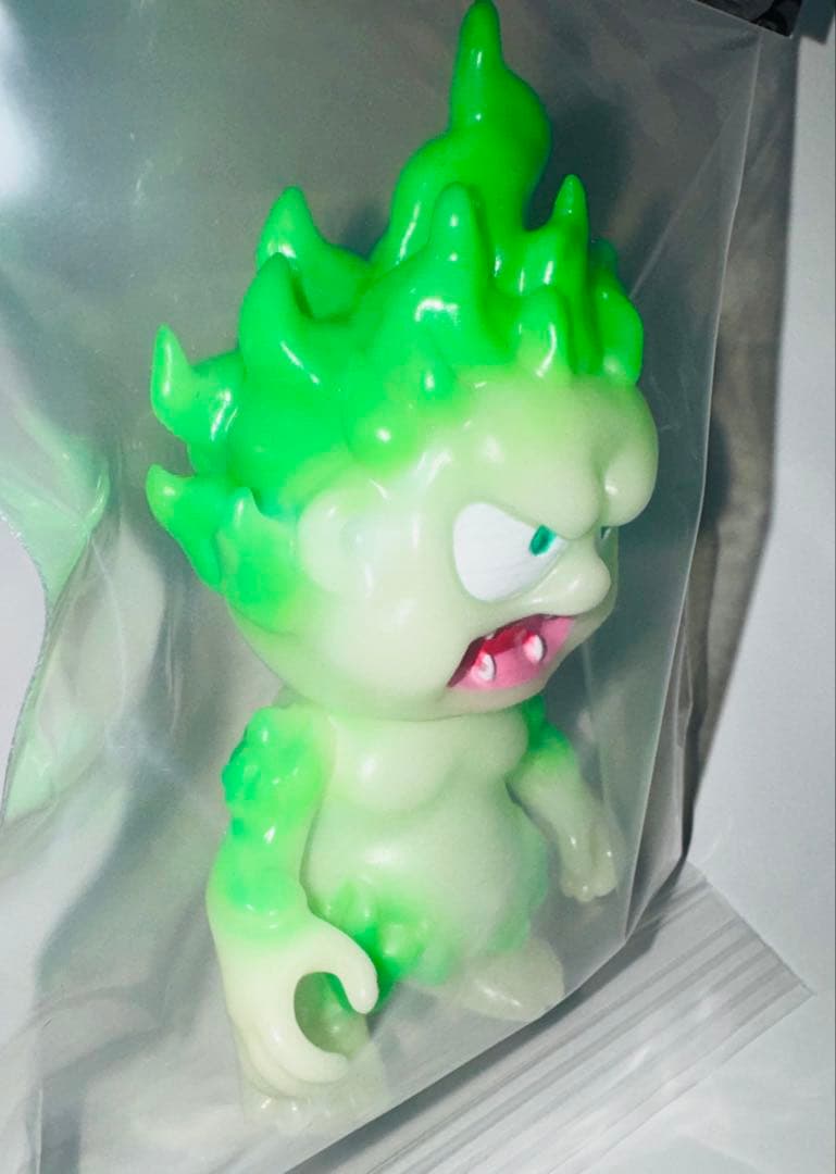 ChillToys 煙の妖怪 煙童 蓄光 新品未開封 ソフビ