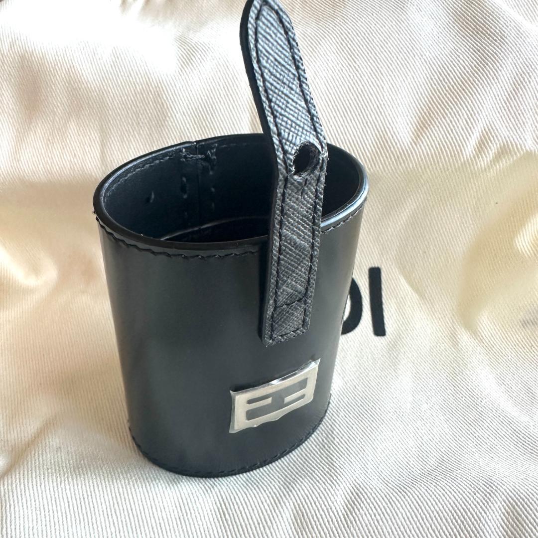 【新品未使用】FENDI フェンディ 雑貨 FFロゴ 7AS032 レザー