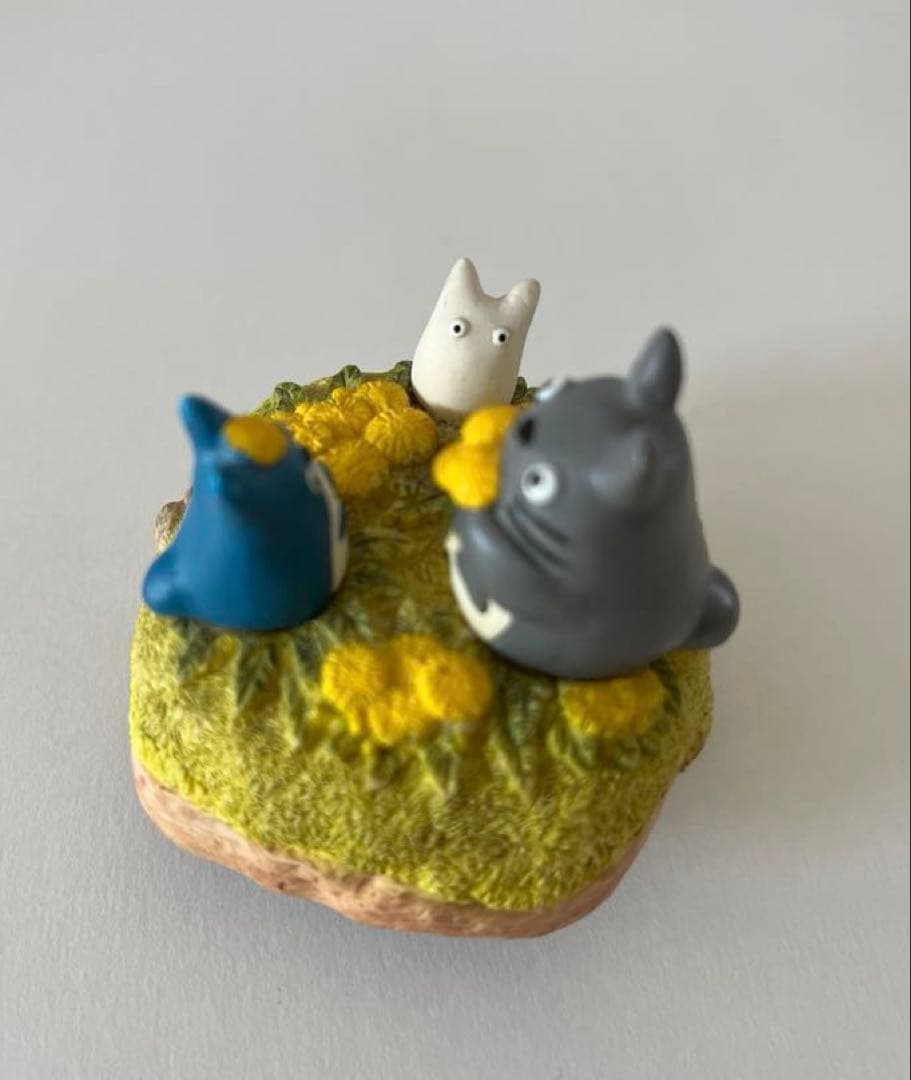 となりのトトロ　オルゴール　ブローチ　スタジオジブリ