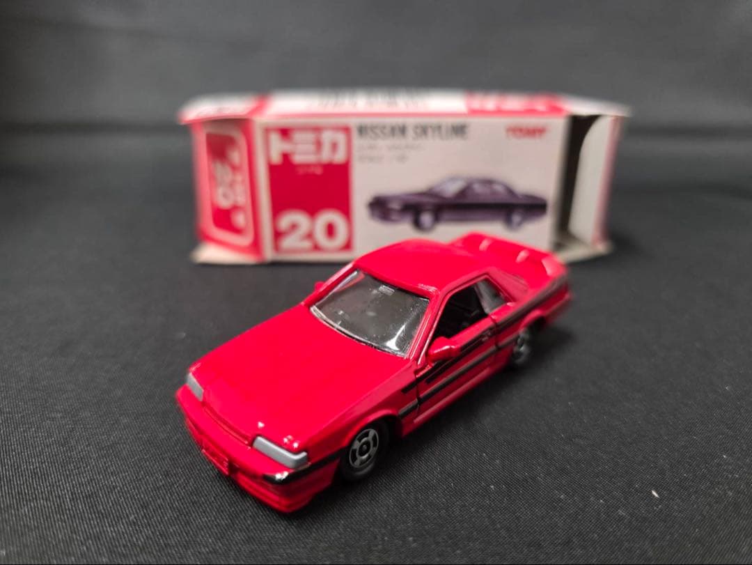トミカ赤箱20ニッサンスカイライン(日本製)