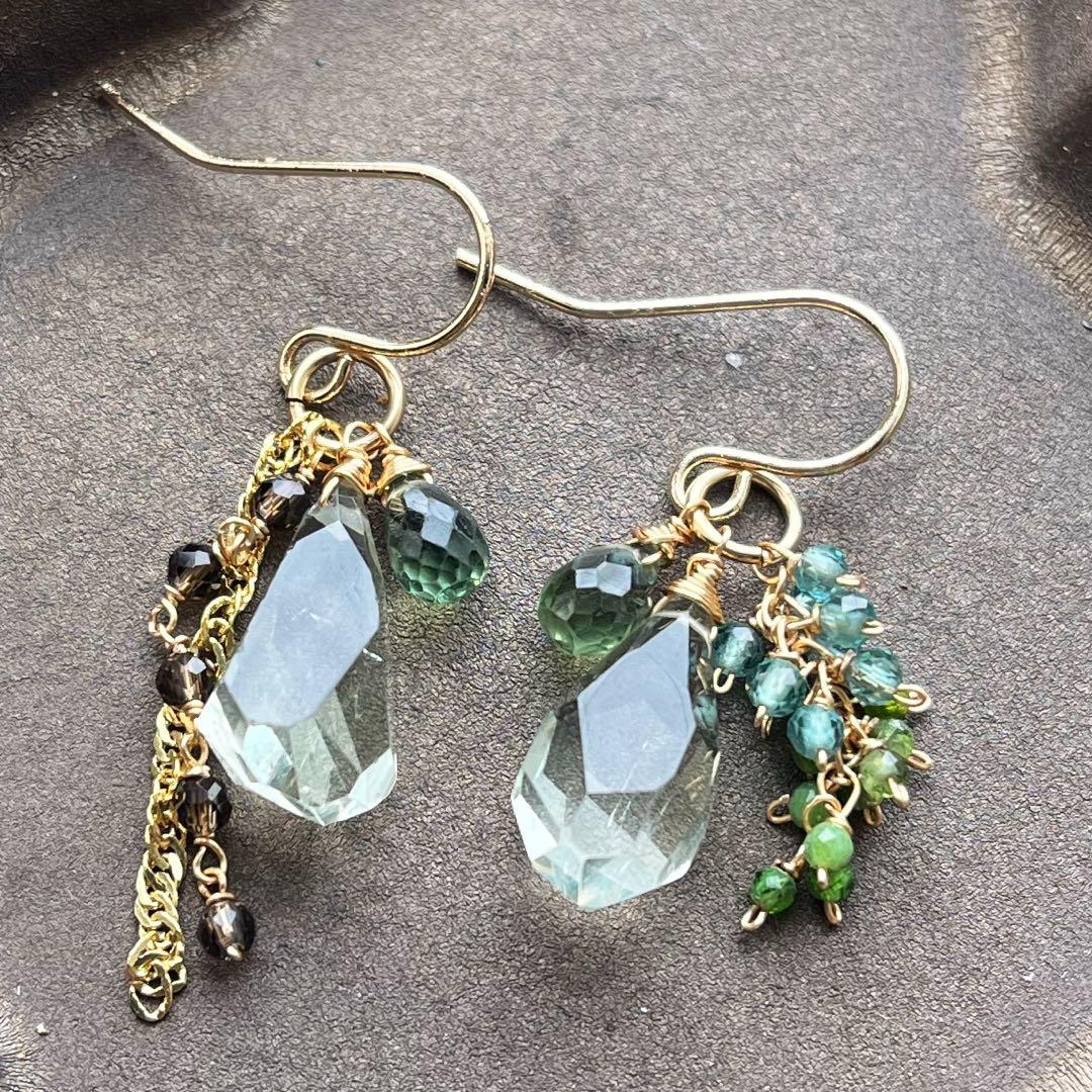 1527 グリーンアメジストの大粒ピアス　14kgf