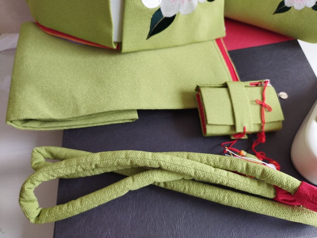 専用です☆上級品☆抹茶　縮緬　刺繍　作り帯と筥迫セット