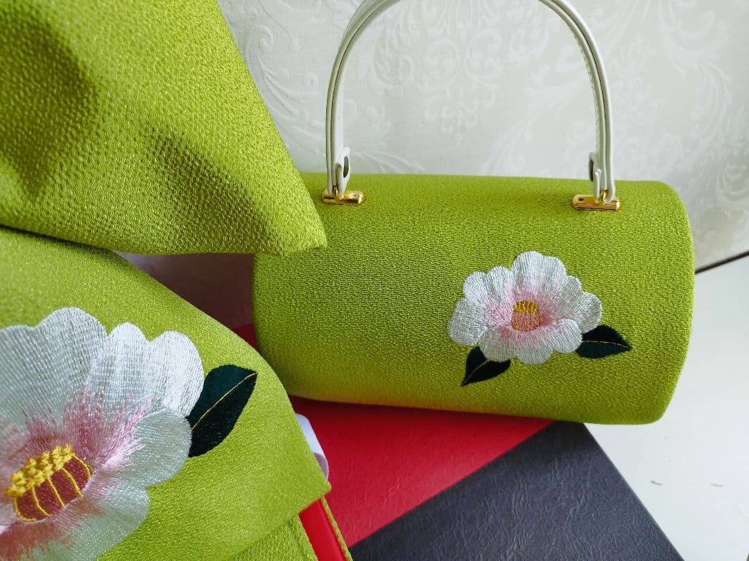 専用です☆上級品☆抹茶　縮緬　刺繍　作り帯と筥迫セット