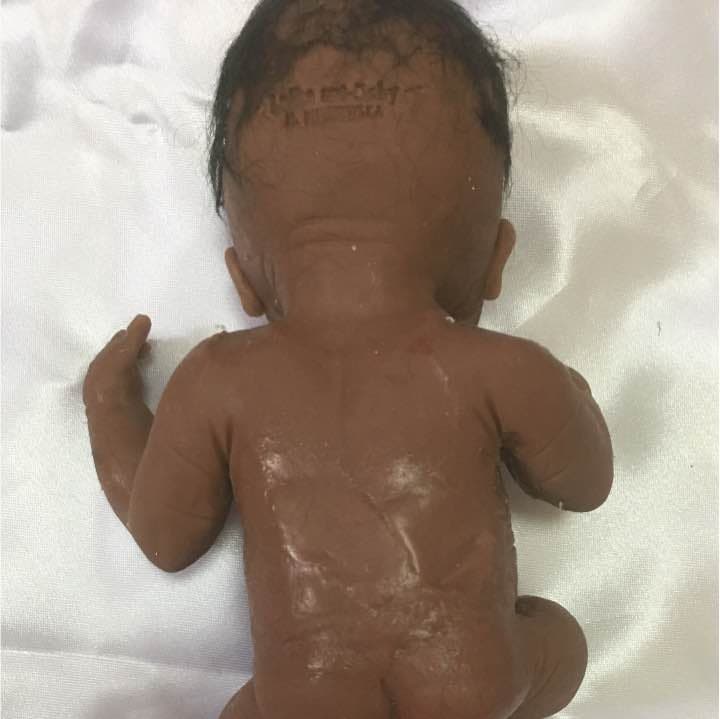 シリコンベビー 20cm 黒人ちゃん - メルカリ