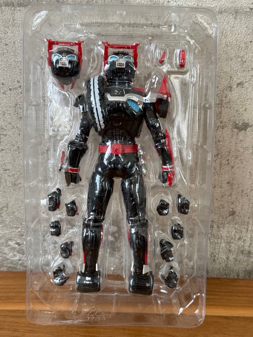 S.H.フィギュアーツ　仮面ライダードライブ　タイプトライドロン　タイヤセット