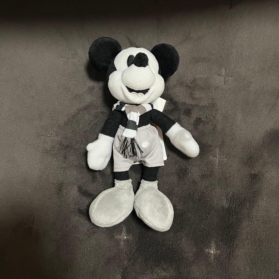 ディズニー ミッキー 蒸気船ウィリー ぬいぐるみバッジ - メルカリ