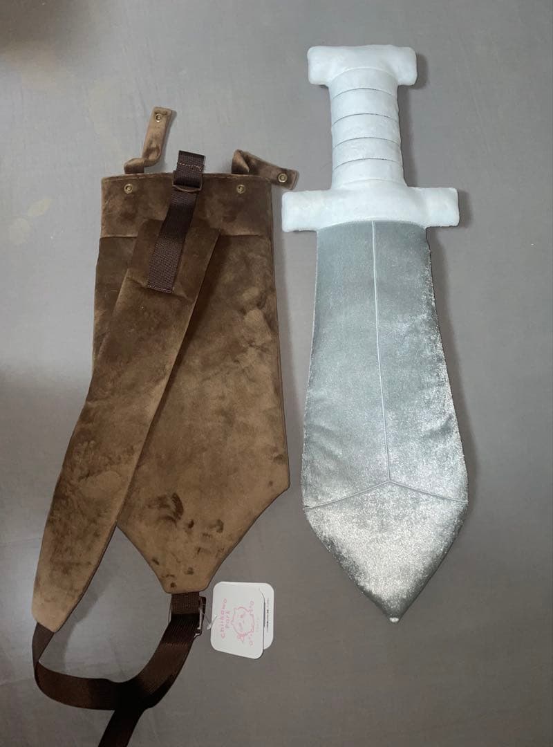 ちいかわパーク ラッコの剣みたいなショルダーポーチ - メルカリ