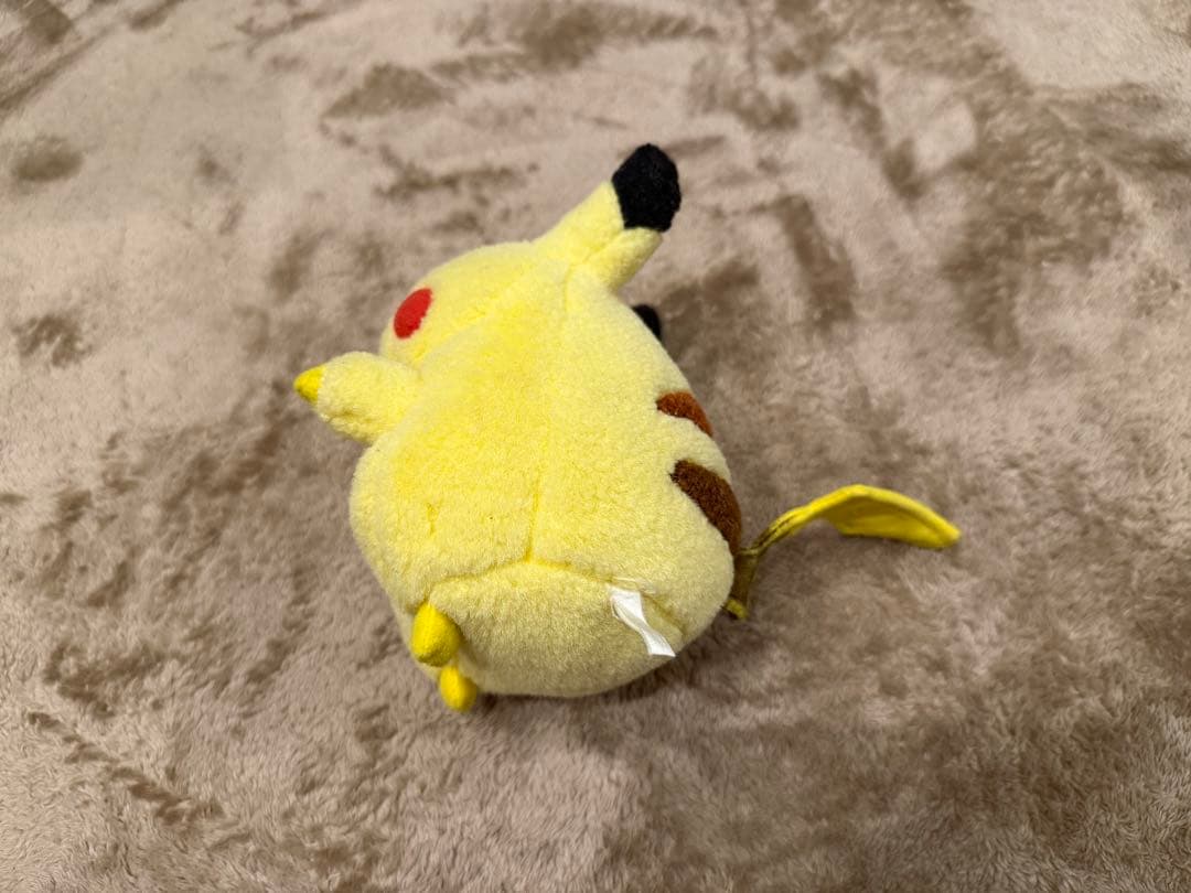 TOMY製 初期ピカチュウぬいぐるみ